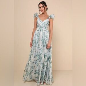 LULUS | Light Blue Floral Ruffled Tiered Maxi Dress Size: L NWT